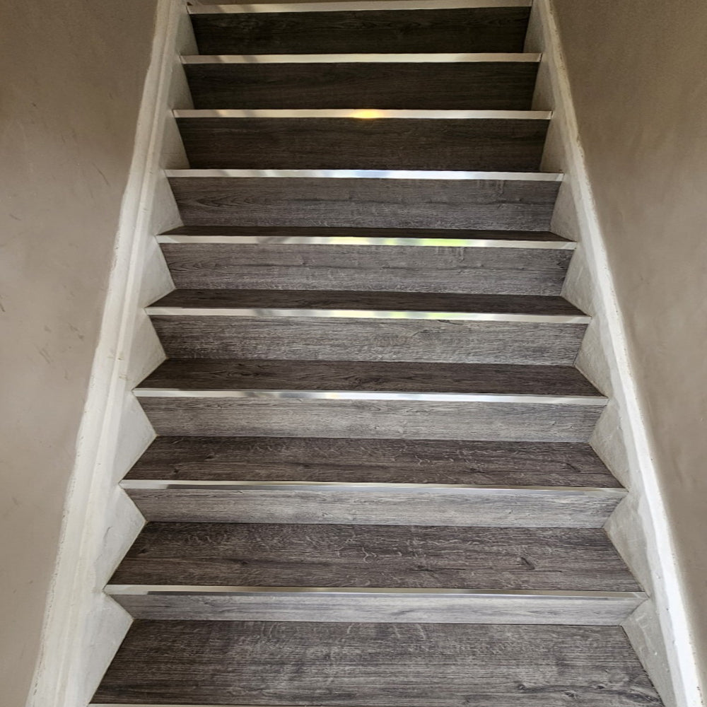 Deluxe Chrome Corner Aluminium Stair Nosing Strong Adhesive Back Cover Strip Nosing Edge 900mm