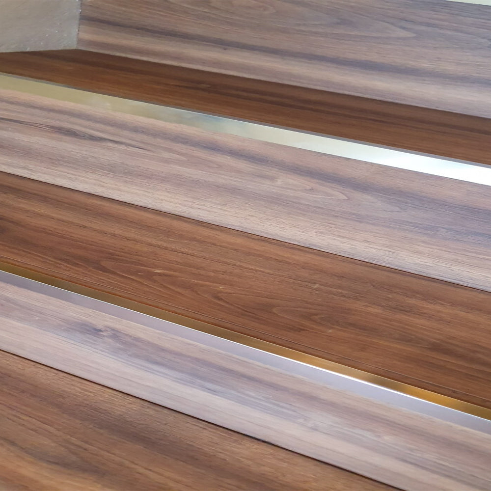 Deluxe Chrome Corner Aluminium Stair Nosing Strong Adhesive Back Cover Strip Nosing Edge 900mm