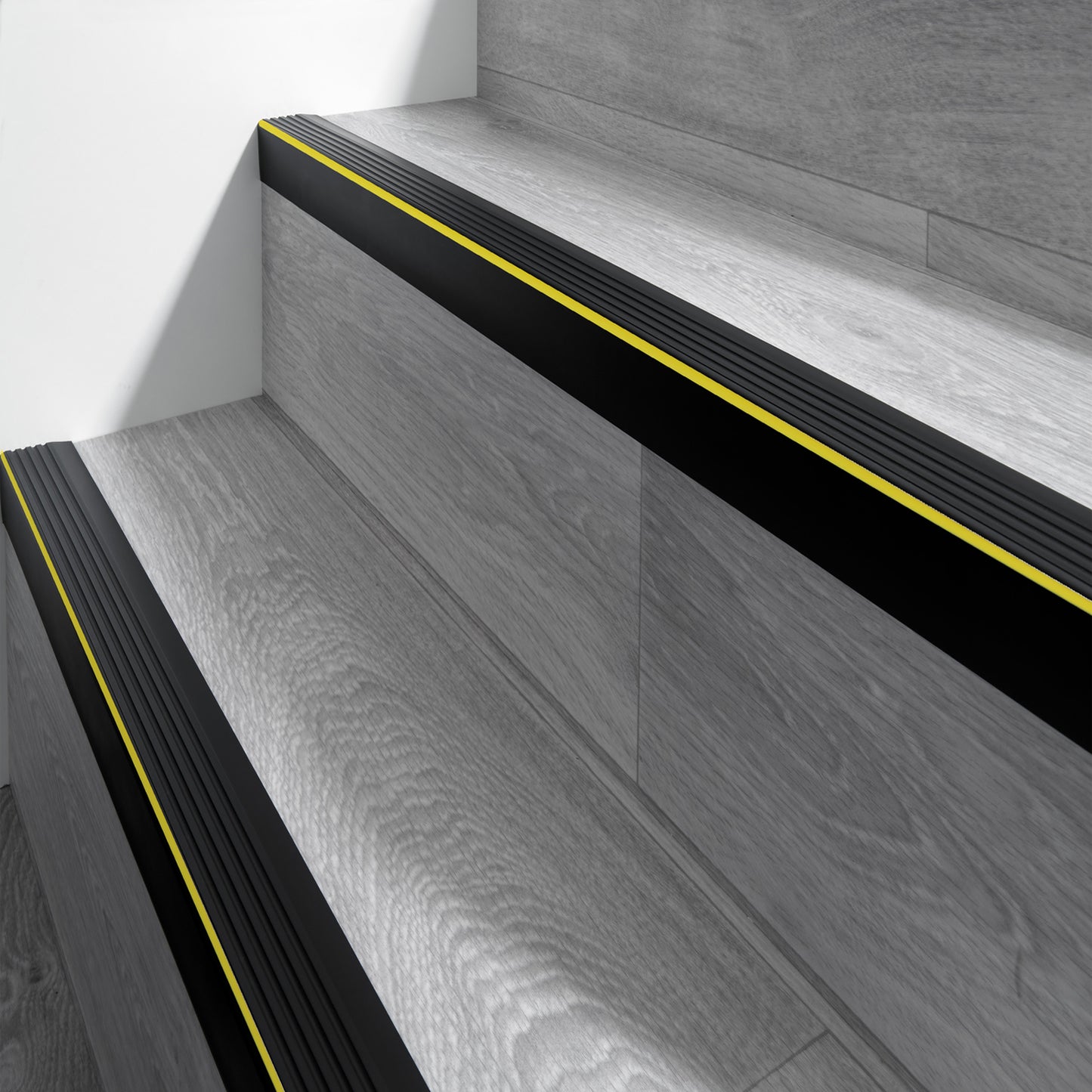 High Quality PVC Rubber Non Slip Stair Nosing Bullnose Step Edge Trim Cover RDO 1.18m Length