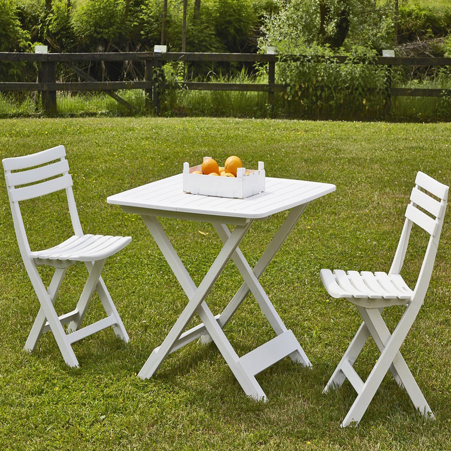 White Folding Garden Furniture Table and 2 Chairs Set Outdoor Picnic Garden Plastic Furniture