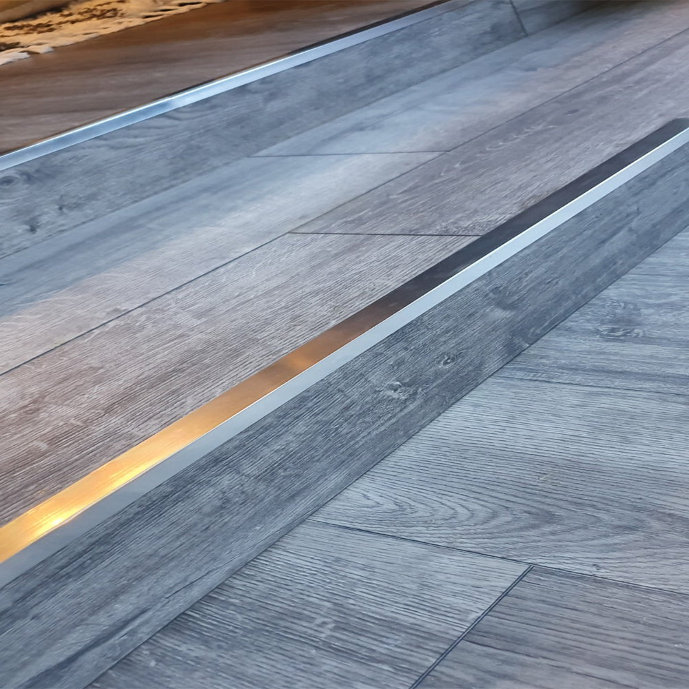 Deluxe Chrome Corner Aluminium Stair Nosing Strong Adhesive Back Cover Strip Nosing Edge 900mm